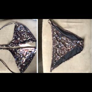 Victoria’s Secret Camo triangle bikini 👙 set - L